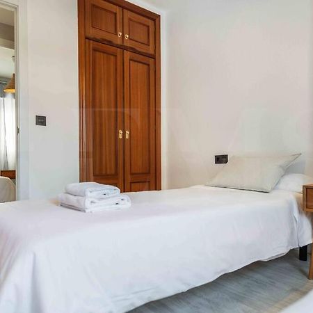 Spacious & Authentic Apartment By Rems มาลากา ภายนอก รูปภาพ