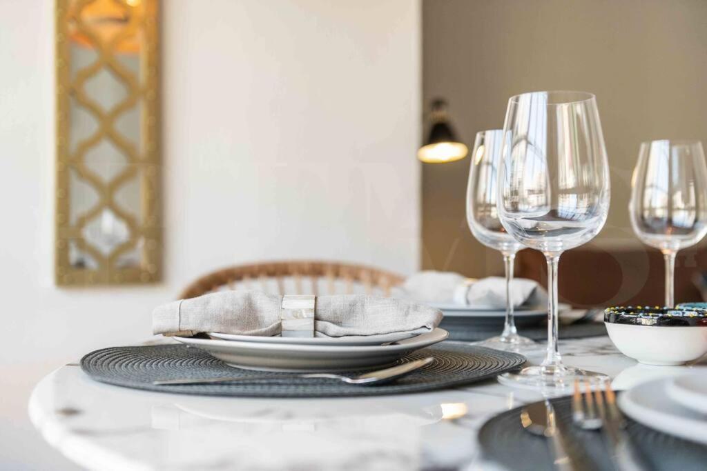 Spacious & Authentic Apartment By Rems มาลากา ภายนอก รูปภาพ